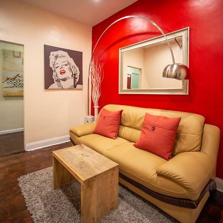 Private Room In A Shared Apartment 15 Minutes To Times Square! Ню Йорк Екстериор снимка