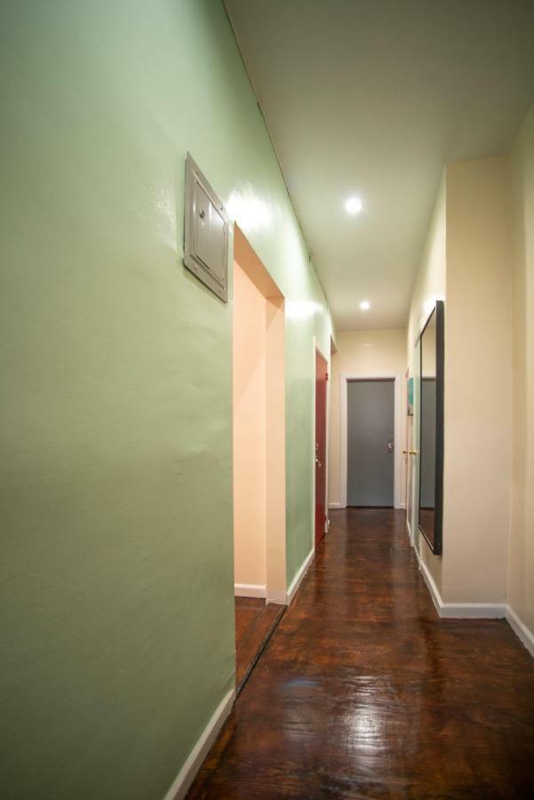 Private Room In A Shared Apartment 15 Minutes To Times Square! Ню Йорк Екстериор снимка