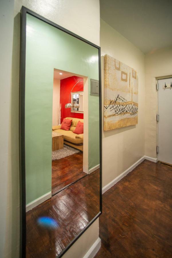 Private Room In A Shared Apartment 15 Minutes To Times Square! Ню Йорк Екстериор снимка