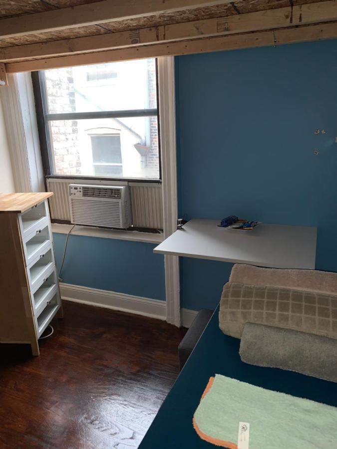 Private Room In A Shared Apartment 15 Minutes To Times Square! Ню Йорк Екстериор снимка
