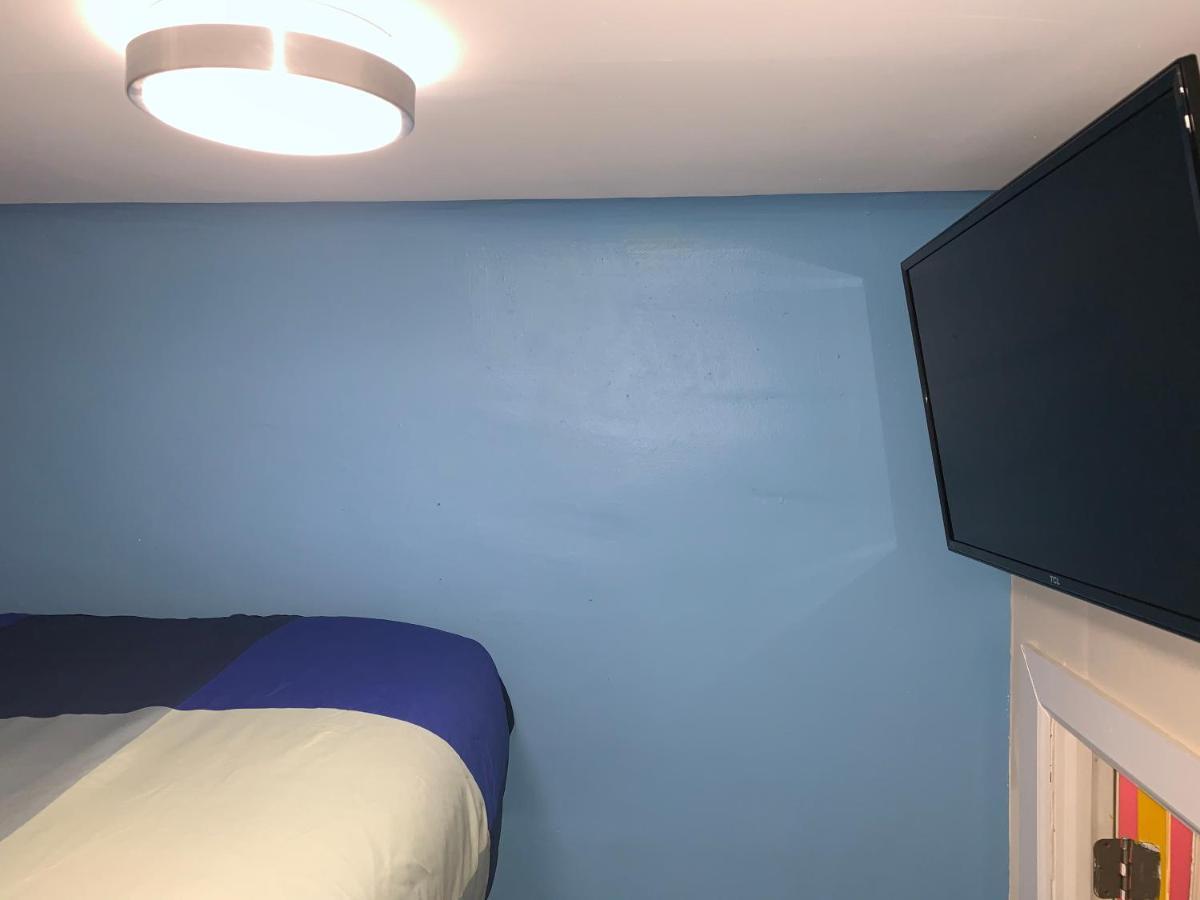Private Room In A Shared Apartment 15 Minutes To Times Square! Ню Йорк Екстериор снимка